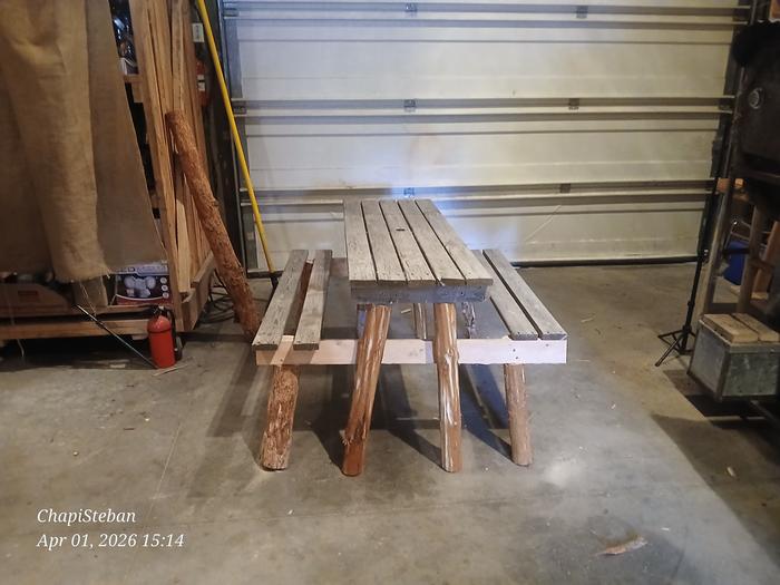 Picnic table completed 