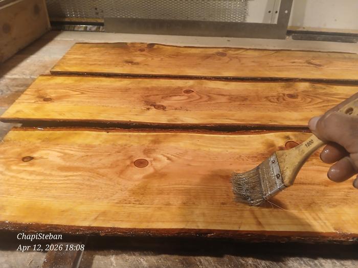 Applied a second coat of linseed oil to the shelving 