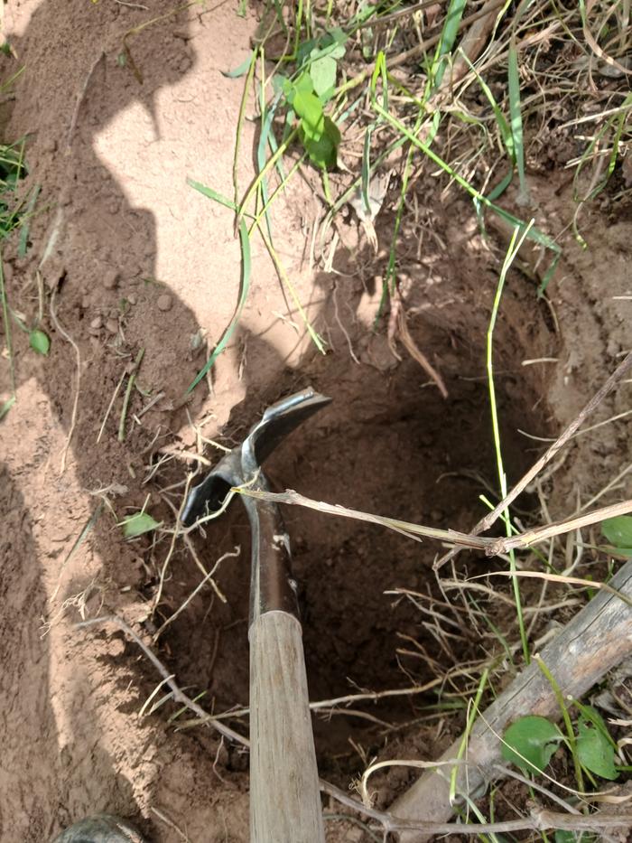 Further widening of a hugel step hole 