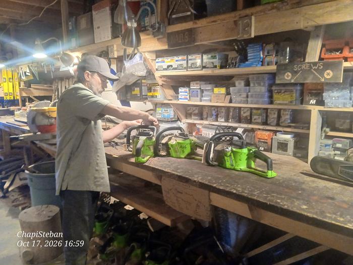 Dan maintaining some chainsaws 