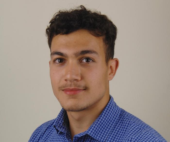 [Thumbnail for Bewerbungsbild-A.jpg]