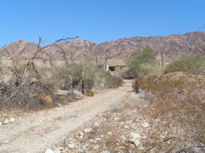 [Thumbnail for 16.JPG]