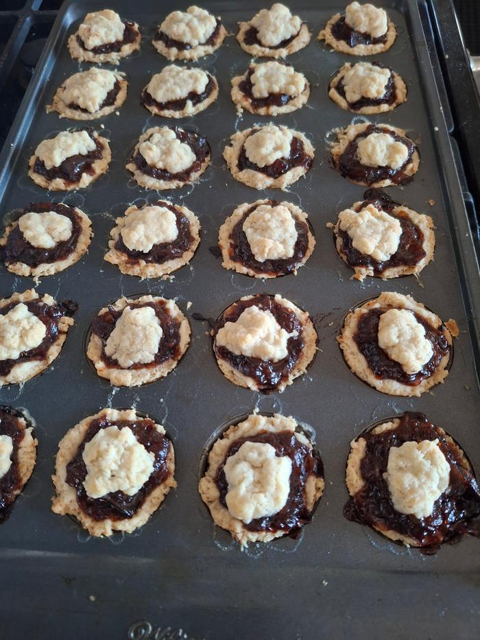 hot mincemeat tarts