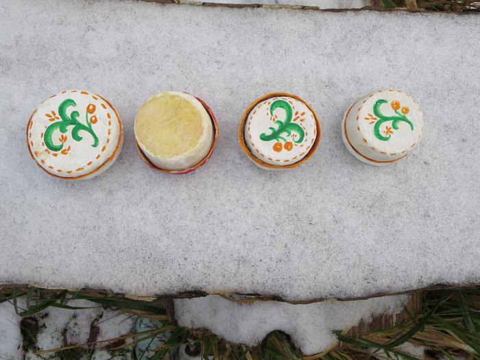 Oh look! When I flipped them over to take a picture of the other side, I noticed that the other side was damaged by the snow!