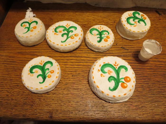 I've now repainted them (the lighting is bad inside, but I dare not take them outside for better lighting!)