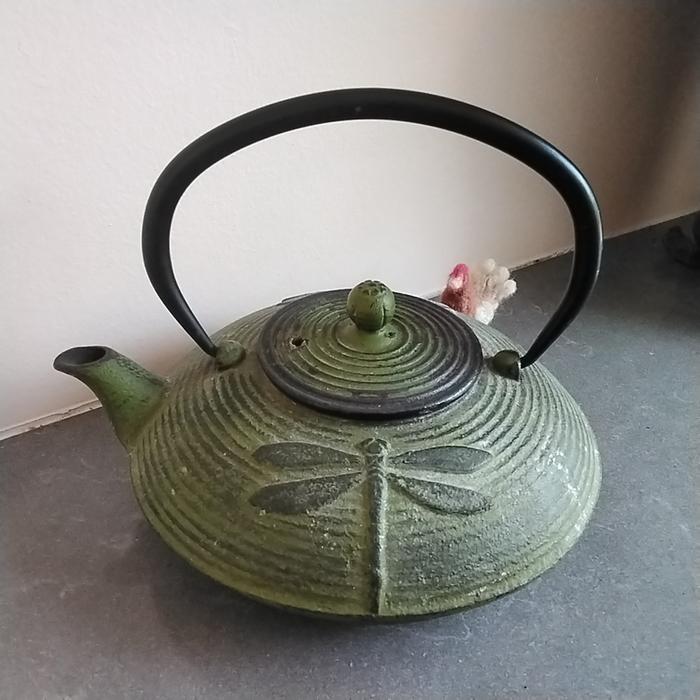 Cast iron teapot