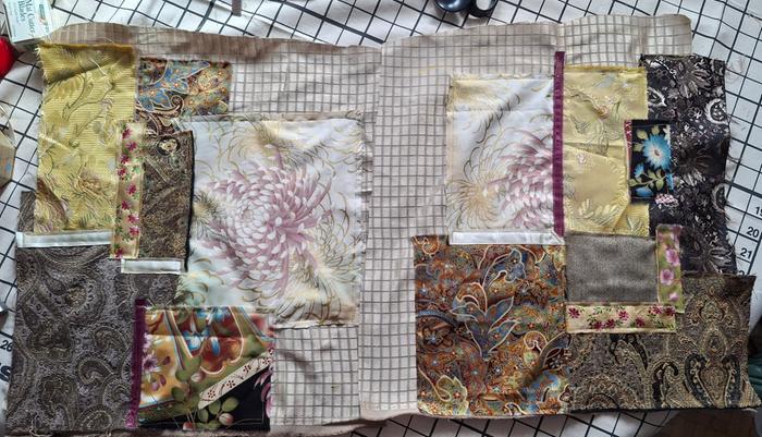 pair of armchair patches