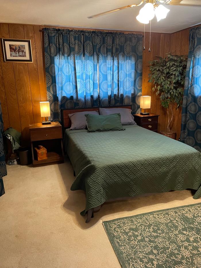 [Thumbnail for MainBedwlamps.jpeg]