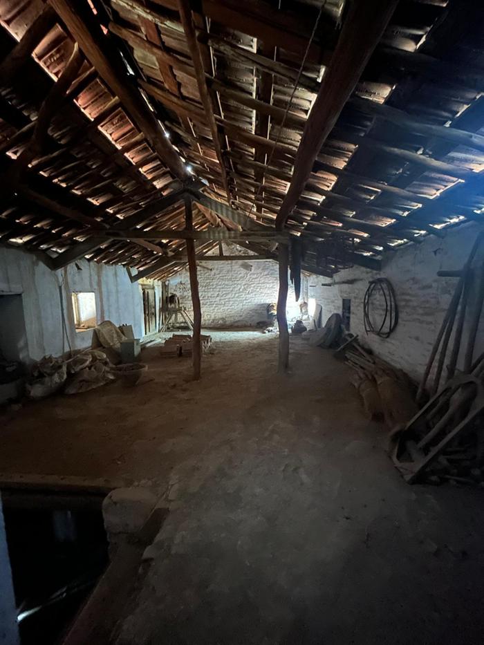 [Thumbnail for 2-FACING-SOUTH.jpg]