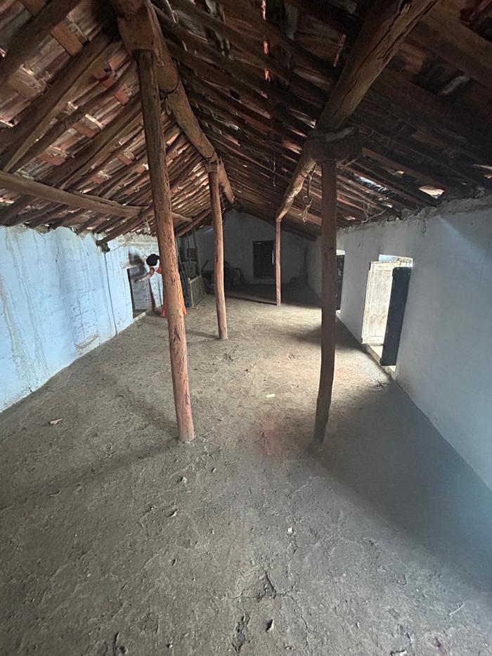 [Thumbnail for 2-FACING-NORTH.jpg]