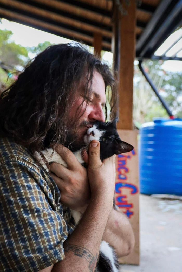 [Thumbnail for 2.jpg]