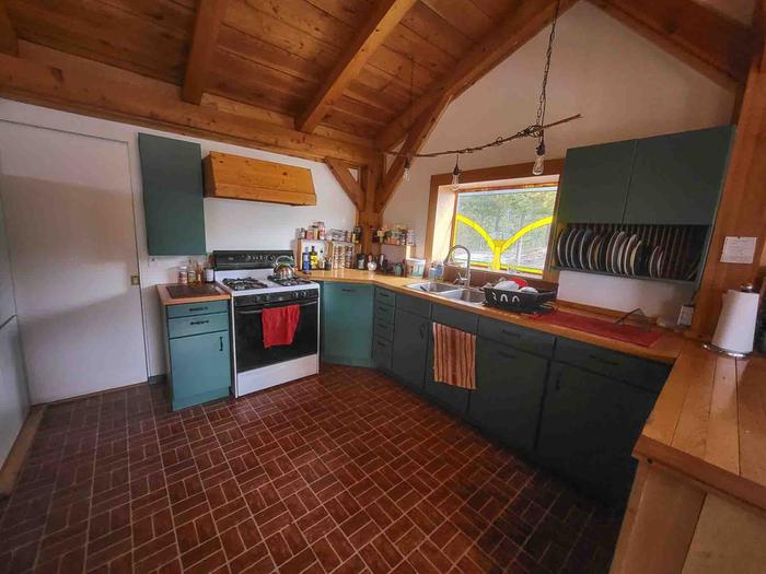 [Thumbnail for Kitchen.jpg]