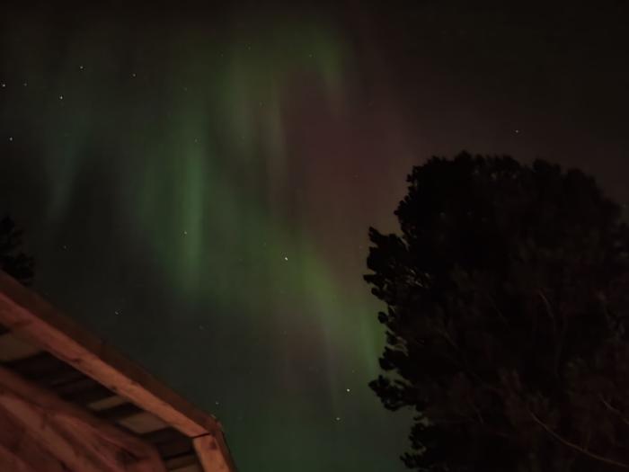 [Thumbnail for northern-lights.jpg]
