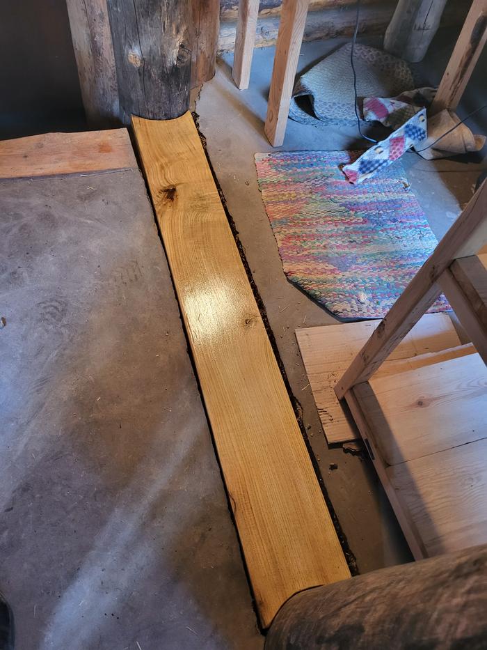 ... and with the additional hickory plank in place.