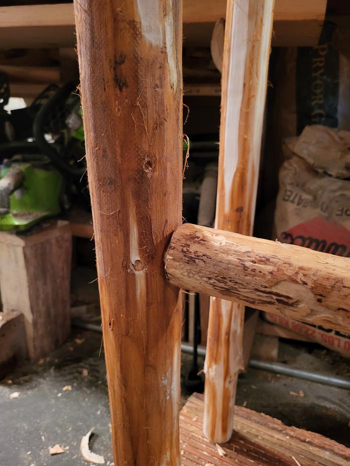 ...with it all installed - since the leg is green wood, I elected to not us draw boring for these joints.