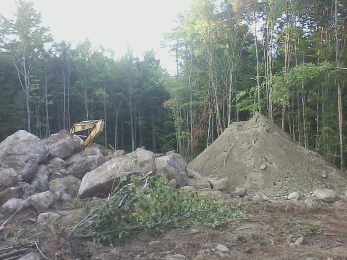 thats a big pile of dirt