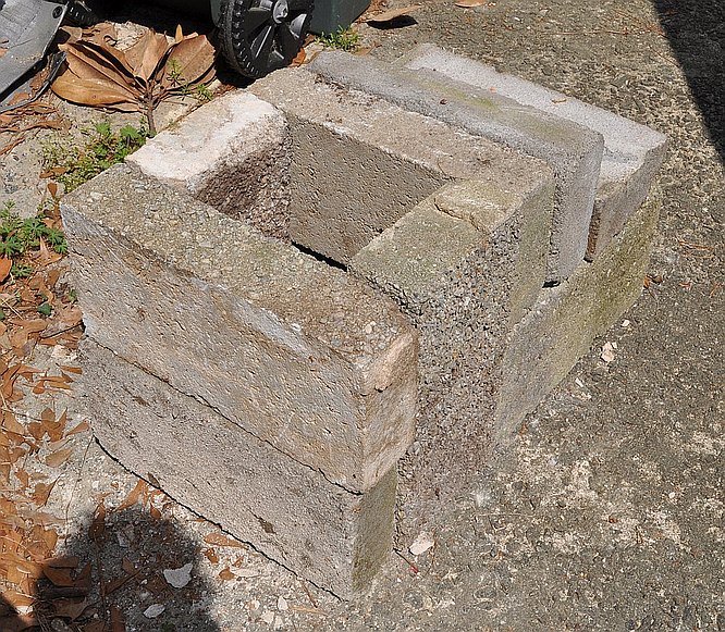 [Thumbnail for -_1691med.jpg]