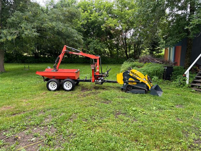 [Thumbnail for Mini-Skid.JPG]