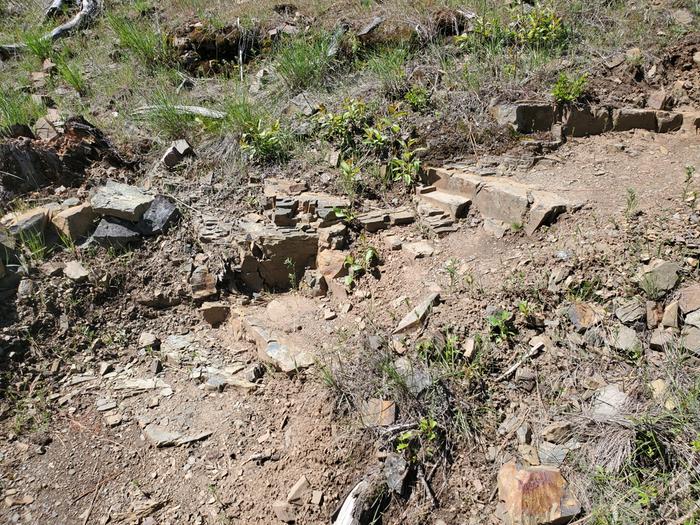 some of the exposed bedrock on complexity trail