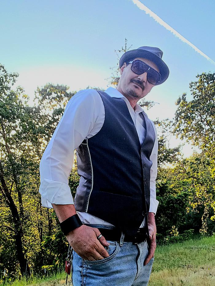 [Thumbnail for 20240517_195044.jpg]