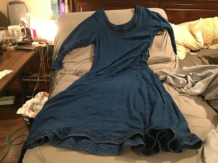 Th whole dress front