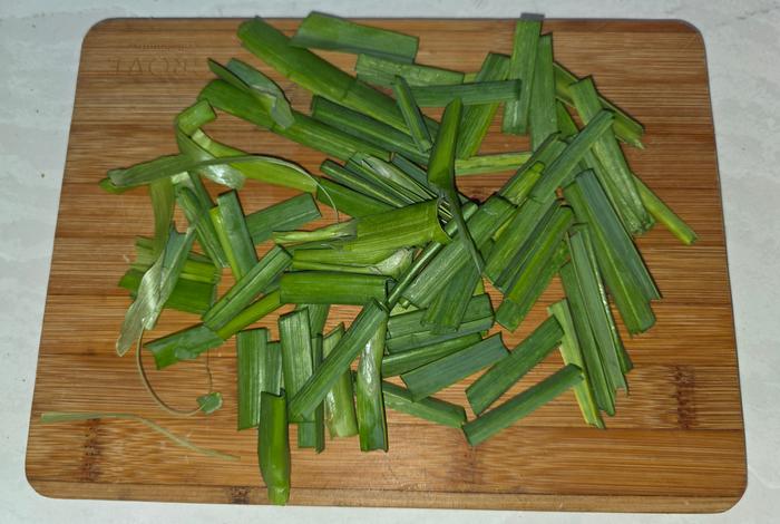 Tough upper leaves from stem