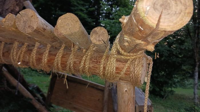 Details on the lashing of our fort tower