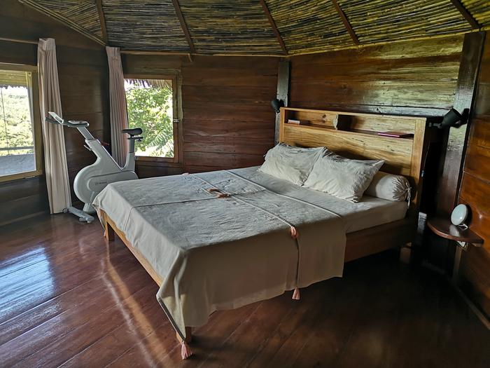 [Thumbnail for Master-Bedroom-(Upper-Floor).jpg]