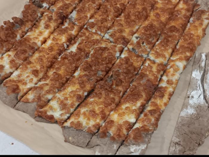 Yummy breadsticks