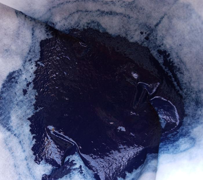 straining pigment
