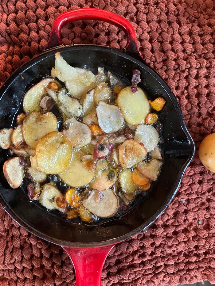 Root and apple pan
