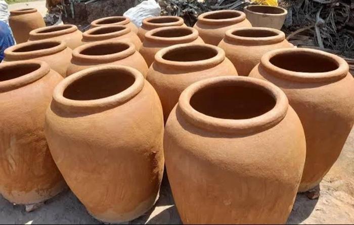 Clay tandoor liner pots