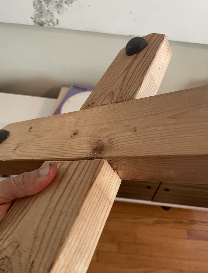 cross-lap joint angle close-up