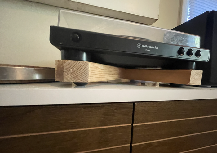 front profile of the record player stabilizer