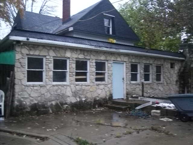 [Thumbnail for EXT-rear-new-plex.JPG]