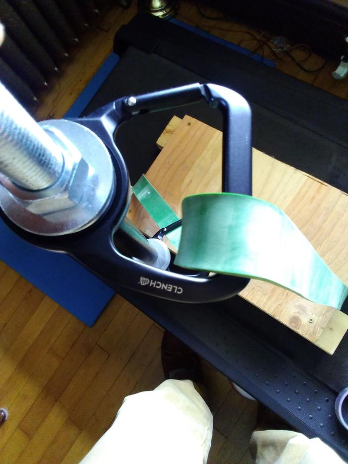 Clench band barbell hook