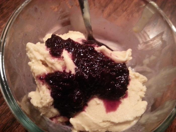 homemade peach vanilla ice cream with berry topping