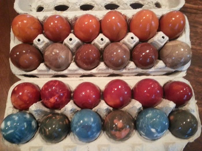 naturally dyed eggs