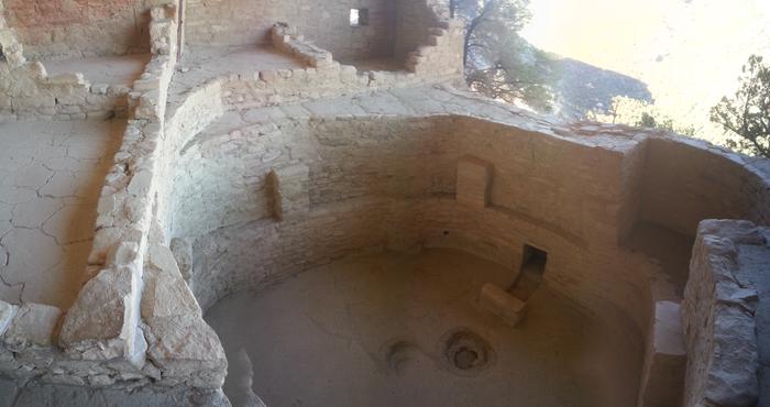 cliff dwelling also