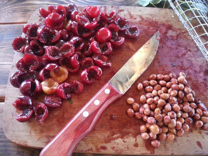 pitting cherries