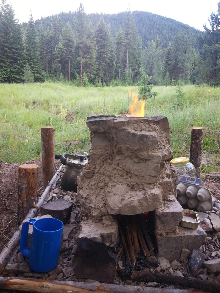 Sean's rocket-powered outdoor kitchen