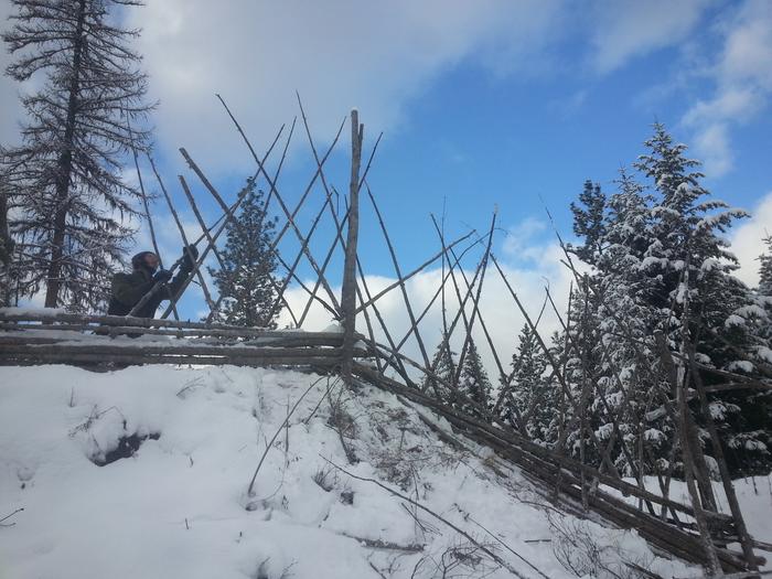 fence weaving