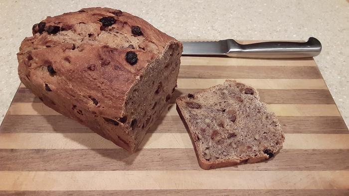 raisin walnut sourdough 