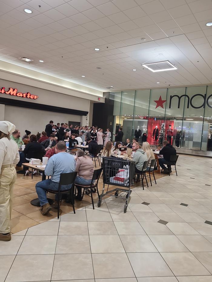 A local choir @ food court