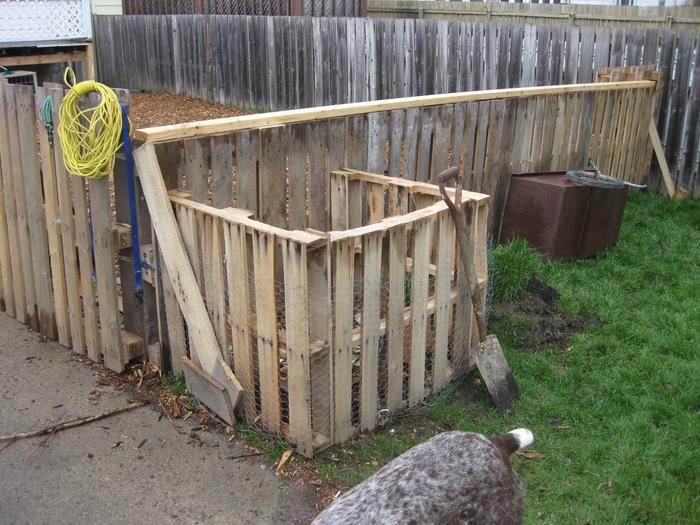 pallet compost bin