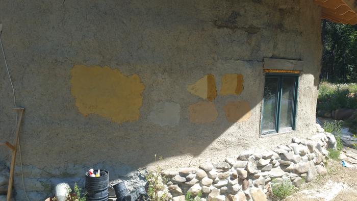 exterior sample plaster--we are going with the large yellow sample