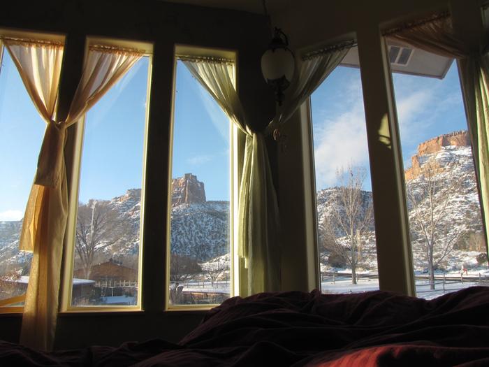 [Thumbnail for wake-up-to-new-snow.jpg]