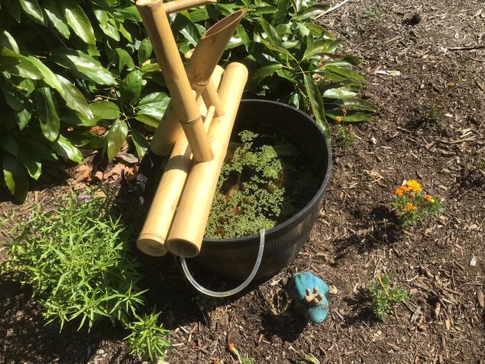 Dunking bamboo fountain