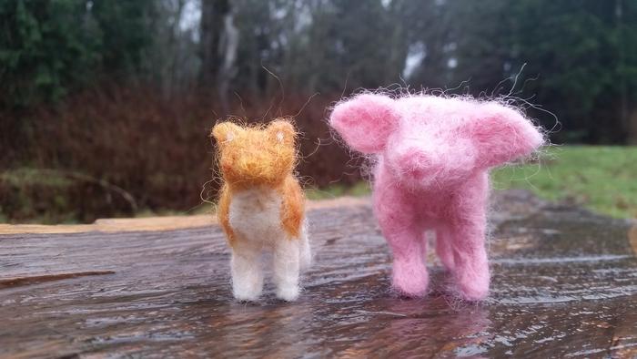 needle felted orange cat and pink pig