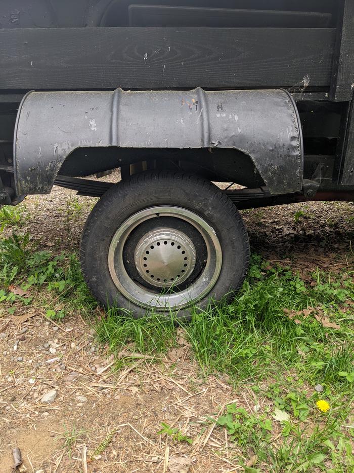 Partial barrel fender 